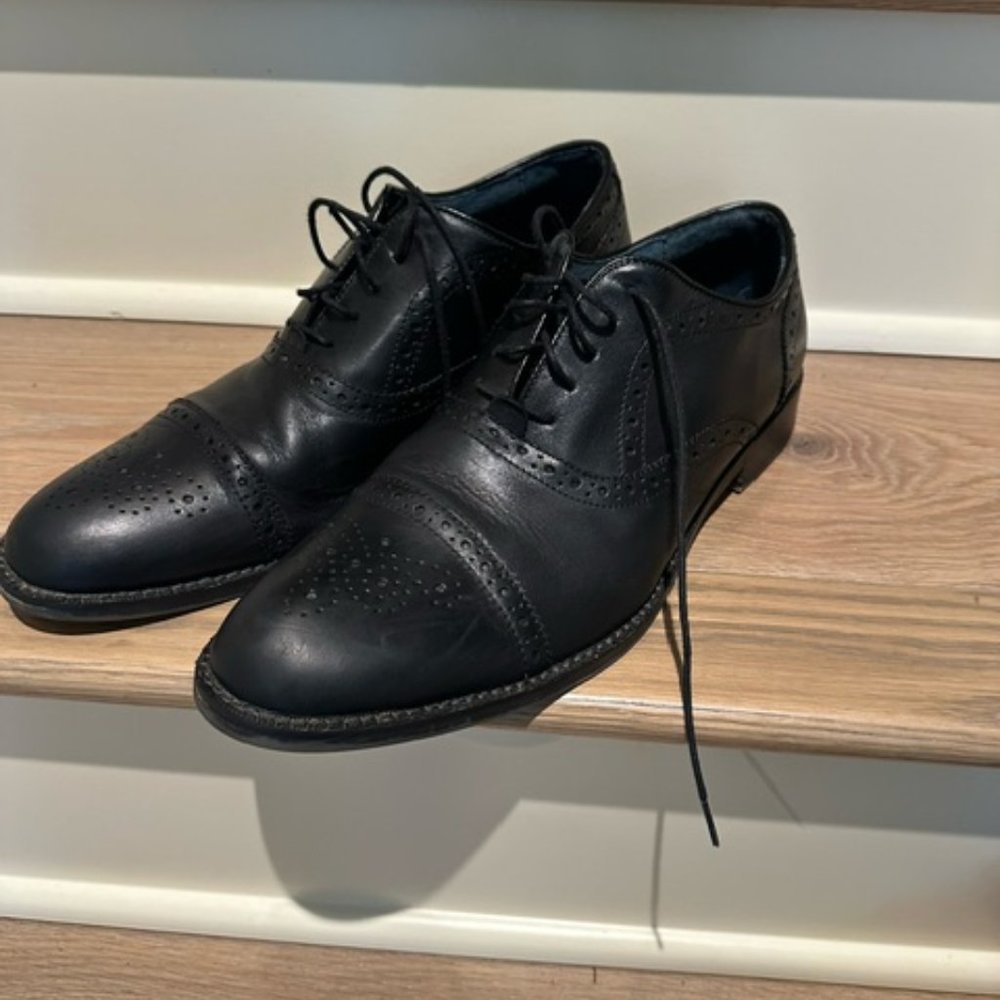 Men's casual dress shoe  Size 11.5 Black